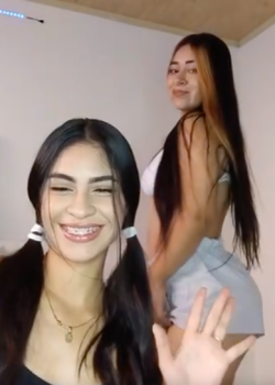 Amigas calentonas se pusieron a juguetear + video 2