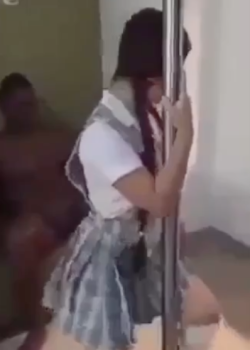 Espectacular baile de colegiala termina en final feliz + video 8