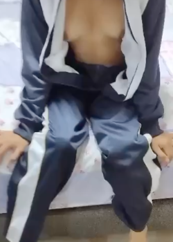 Jovencita calentona de tetitas ricas + video 7