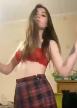 Esto pasa cuando las hormonas de una nena se empiezan alborotar 7