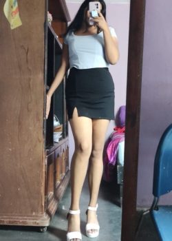 Esta nenita traviesa anda con ganas de verga y pasa pack. 8